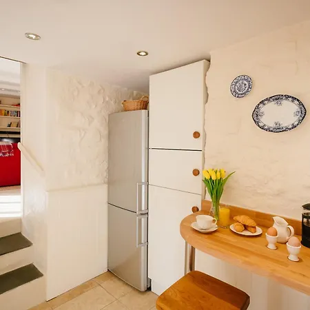 Apartment Romantic Hideaway In Old Harbour Area *